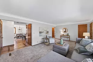 856 24th Ave N, South Saint Paul, MN 55075 - Photo 9