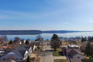 314 W Iowa St, Lake City, MN 55041 - Photo 45