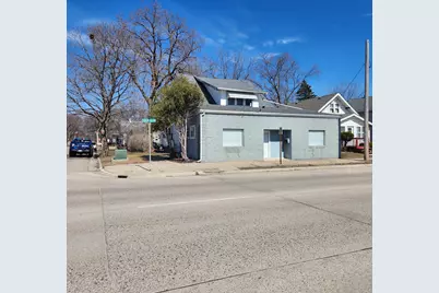 1110 W Oakland Avenue, Austin, MN 55912 - Photo 3