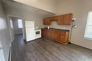 1204 E 7th St, Saint Paul, MN 55106 - Photo 3