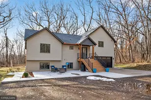 245 Dwinnell Ave, Mahtomedi, MN 55115 - Photo 3