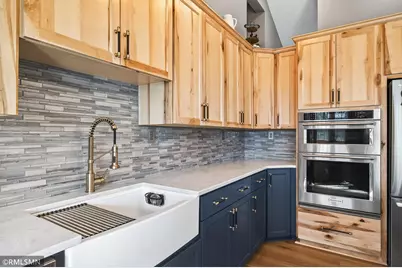 245 Dwinnell Avenue, Mahtomedi, MN 55115 - Photo 13