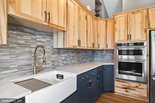 245 Dwinnell Ave, Mahtomedi, MN 55115 - Photo 13