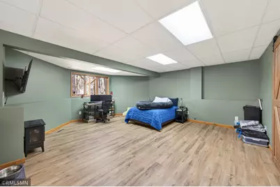 245 Dwinnell Avenue, Mahtomedi, MN 55115 - Photo 33