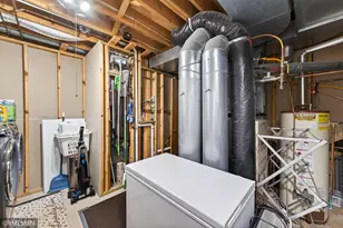 245 Dwinnell Ave, Mahtomedi, MN 55115 - Photo 35