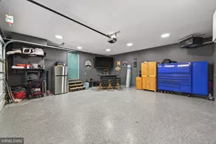 245 Dwinnell Ave, Mahtomedi, MN 55115 - Photo 37