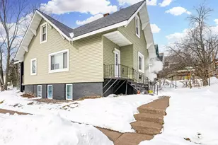 902 N 11th Ave E, Duluth, MN 55805 - Photo 3