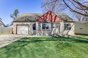 810 5th St W, Hastings, MN 55033 - Photo 1