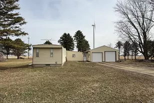 19367 680th St, Dodge Center, MN 55927 - Photo 1