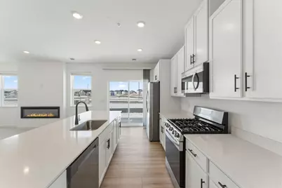 10538 Harbor Lane N, Maple Grove, MN 55369 - Photo 3