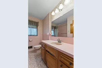 1511 Barclay Street, Saint Paul, MN 55106 - Photo 25