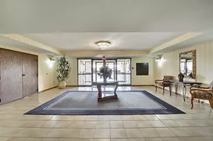 2221 Youngman Ave, Saint Paul, MN 55116 - Photo 23