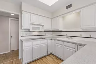 2221 Youngman Ave, Saint Paul, MN 55116 - Photo 7