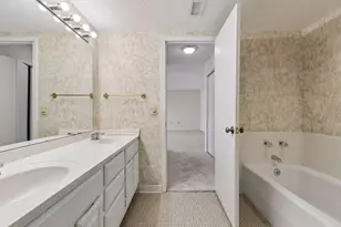 2221 Youngman Ave, Saint Paul, MN 55116 - Photo 13