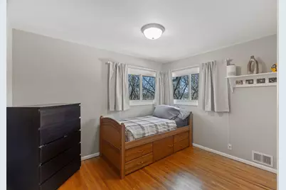 2325 Nokomis Avenue, Saint Paul, MN 55119 - Photo 13