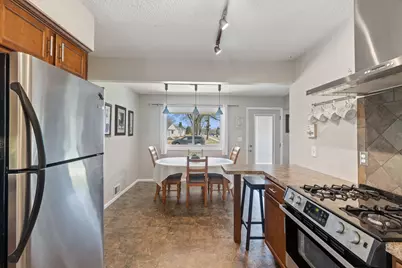 2325 Nokomis Avenue, Saint Paul, MN 55119 - Photo 9