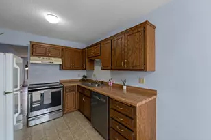 3704 Chandler Dr NE, Saint Paul, MN 55421 - Photo 7