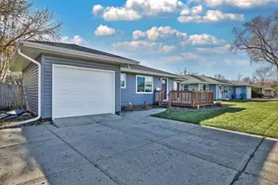 733 E Academy St, Owatonna, MN 55060 - Photo 3