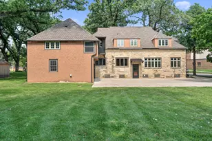 907 1st Dr NW, Austin, MN 55912 - Photo 7