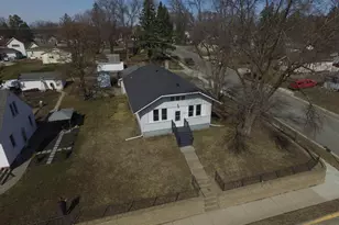 213 Boulevard Ave NE, Montgomery, MN 56069 - Photo 29