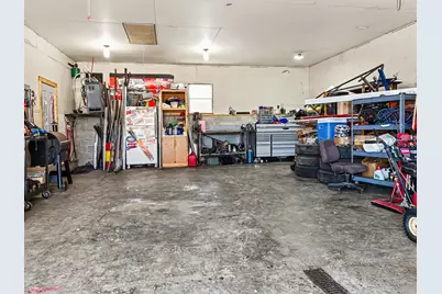 213 Boulevard Avenue NE, Montgomery, MN 56069 - Photo 23