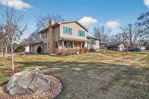 6331 Riverview Terrace NE, Fridley, MN 55432 - Photo 3