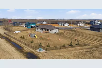 316 Prairie Drive, Harwood, ND 58042 - Photo 3