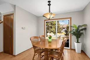 2571 Bedford Ct, Mendota Heights, MN 55120 - Photo 13