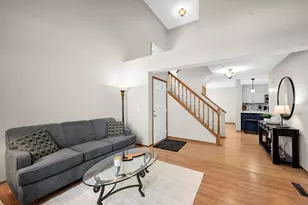 2571 Bedford Ct, Mendota Heights, MN 55120 - Photo 7