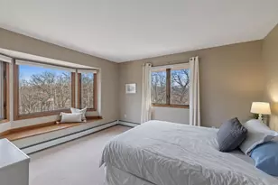 6085 Rowland Rd, Minnetonka, MN 55343 - Photo 13