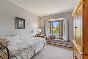 6085 Rowland Rd, Minnetonka, MN 55343 - Photo 15