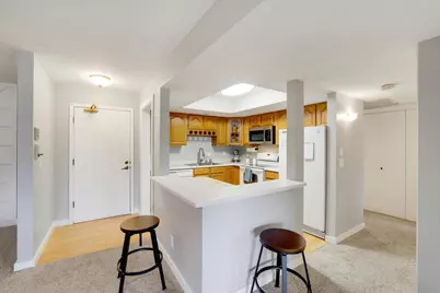 4710 58th Avenue N #107, Crystal, MN 55429 - Photo 9