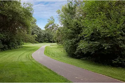 515 Farrell Street N, Maplewood, MN 55119 - Photo 27