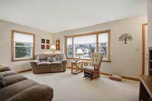 803 18th St SW, Austin, MN 55912 - Photo 5