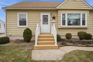 803 18th St SW, Austin, MN 55912 - Photo 3