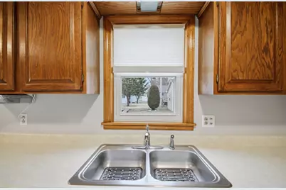 803 18th Street SW, Austin, MN 55912 - Photo 11