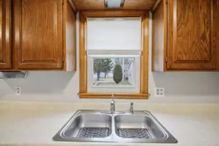 803 18th St SW, Austin, MN 55912 - Photo 11