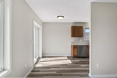 1275 10th Avenue SE, Cambridge, MN 55008 - Photo 9