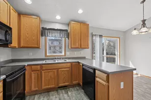 1976 Alden Ave, Shakopee, MN 55379 - Photo 7