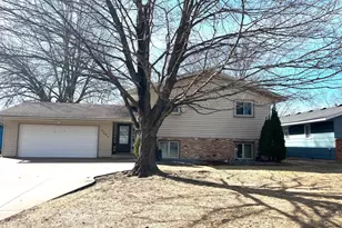2904 Monroe Pl, Saint Cloud, MN 56303 - Photo 1