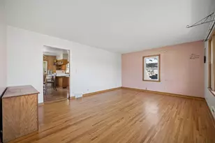 1115 10th St SW, Faribault, MN 55021 - Photo 5