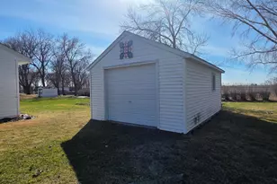 300 Central Ave S, Hollandale, MN 56045 - Photo 5