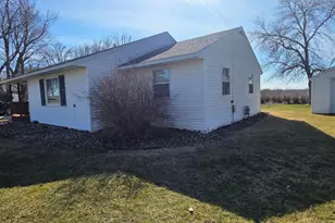 300 Central Ave S, Hollandale, MN 56045 - Photo 7