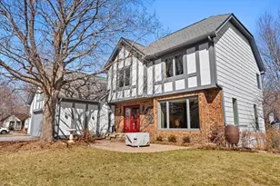 5500 Yorktown Ln N, Plymouth, MN 55442 - Photo 7