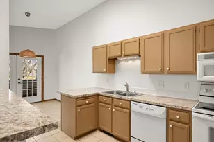 3830 Laurel Ct, Eagan, MN 55122 - Photo 15