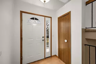 3830 Laurel Ct, Eagan, MN 55122 - Photo 3