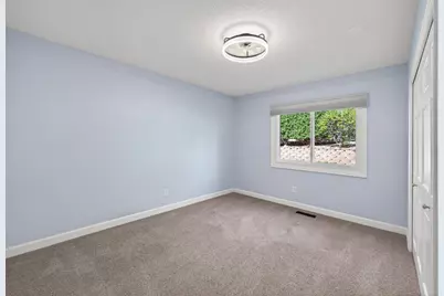 2810 Robinwood Way, Woodbury, MN 55125 - Photo 13