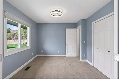 2810 Robinwood Way, Woodbury, MN 55125 - Photo 11