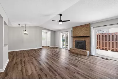 2810 Robinwood Way, Woodbury, MN 55125 - Photo 5