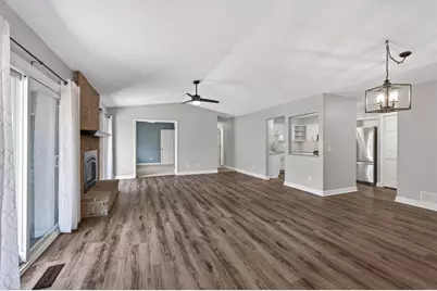 2810 Robinwood Way, Woodbury, MN 55125 - Photo 3